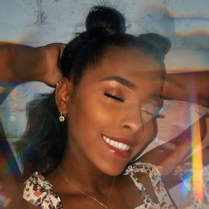 Meet your Posher, Jada